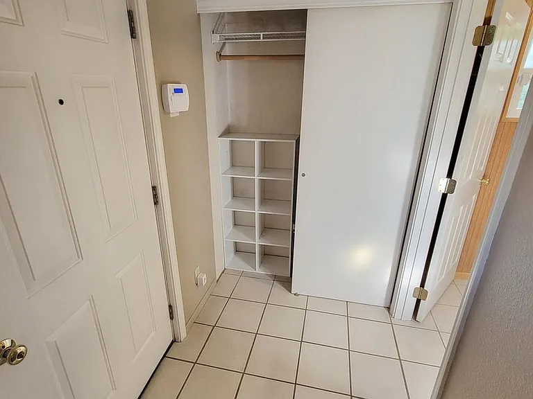1208 Juniper St — Photo 11