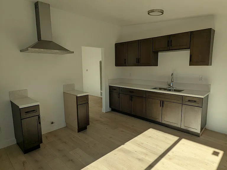 5206 Elizabeth St #1/4 — Photo 6