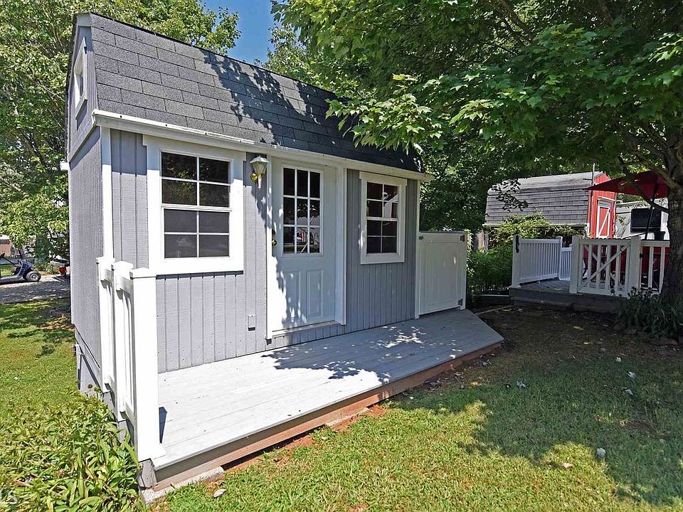 1st image of 15 Sunshine St #54