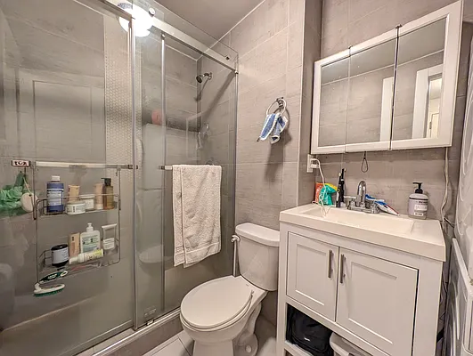 Rented by MySpaceNYC | media 18