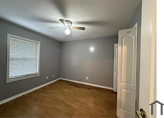 6 bed, 2401 sqft, $6,000 — Photo 4