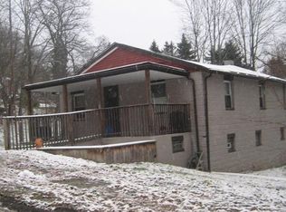 730 Stella St, Jeannette, PA