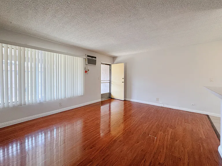 5045 Rosemead Blvd #12A — Photo 9