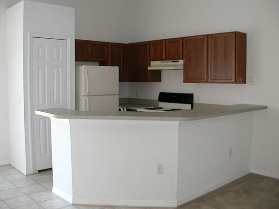 3rd image of 3802 Kyle Dr
