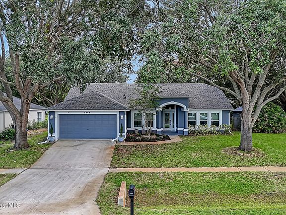 3rd image of 3363 Echo Ridge Pl N