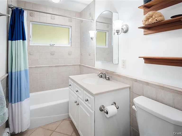38 Bishop Park Rd — Photo 16