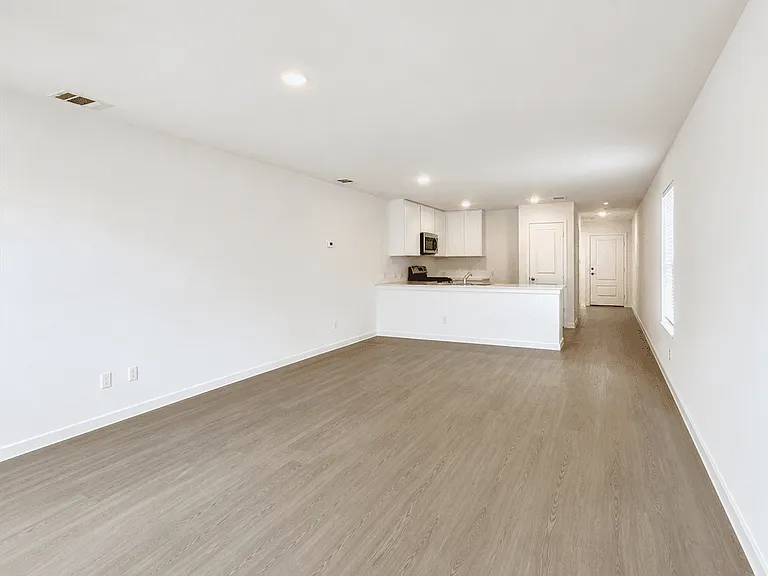 3514 Hilts Trl — Photo 9