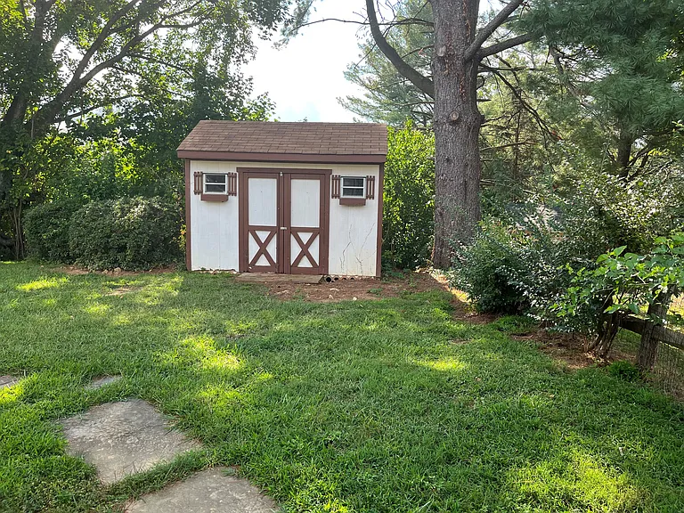 Storage shed