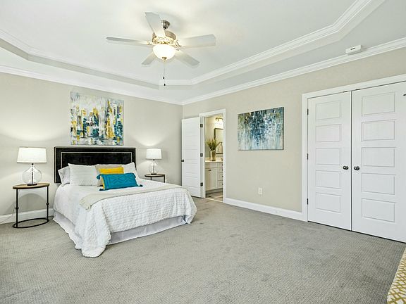 4th image of 321 Spicebush Cir