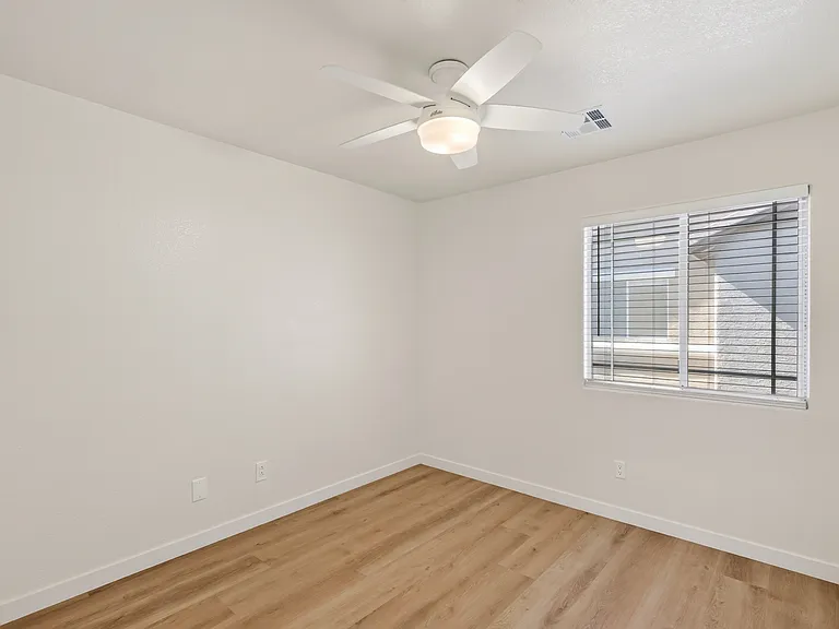 10213 Missouri Meadows St — Photo 30