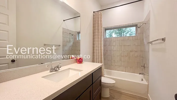 1447 Cowan Run — Photo 15