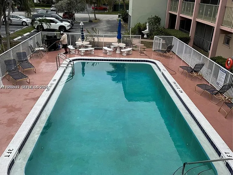 100 SE 6th Ave #207 — Photo 10