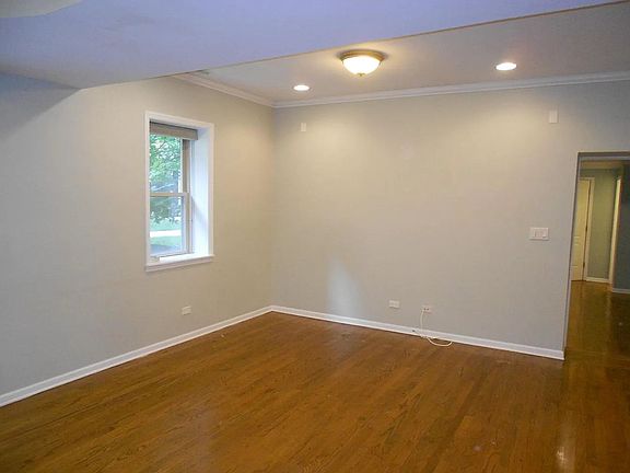 4th image of 1635 W Farwell Ave