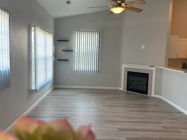 43075 Strand Dr — Photo 5