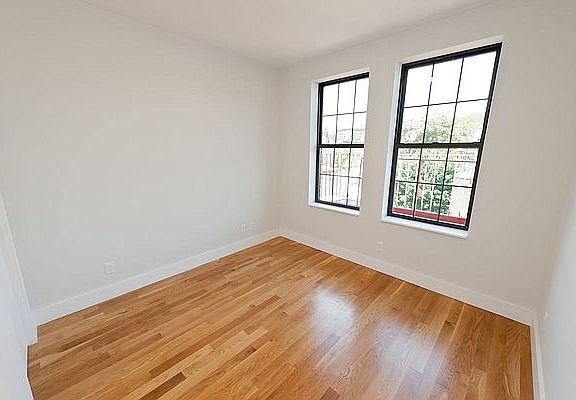 5th image of 1221 Astoria Blvd APT 3R