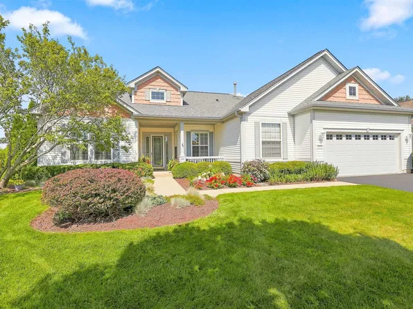 12571 Golf View Dr, Huntley, IL 60142