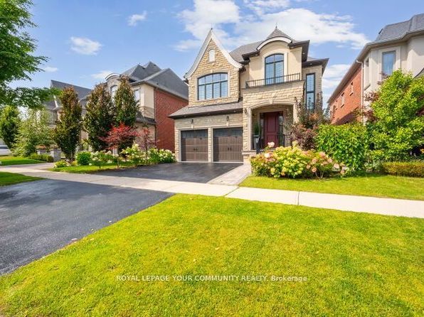 14 Robert Berry Cres, King, ON L7B 0M4