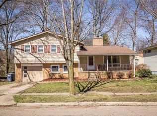 472 Clearbrook Dr, Akron, OH 44313