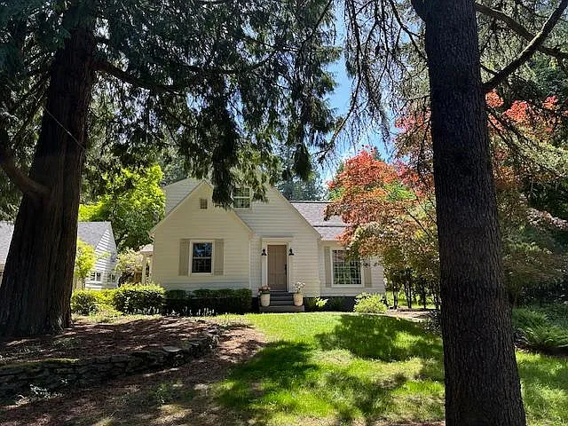 6434 SW Vermont St — Photo 1