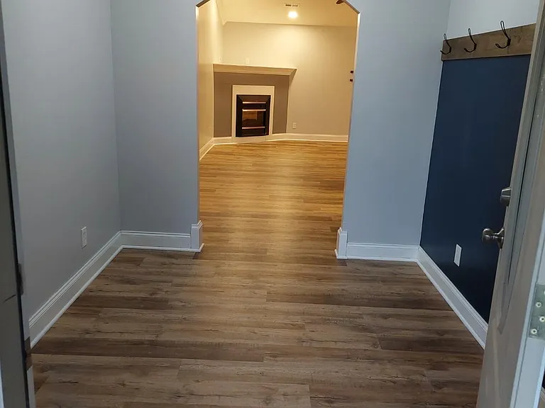 931 Mercer Dr — Photo 3