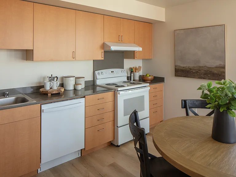 Bryant Manor Phase I — Photo 3