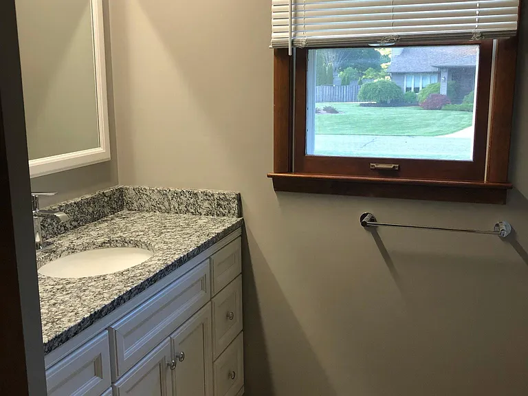 1702 Thunderbird Dr — Photo 6