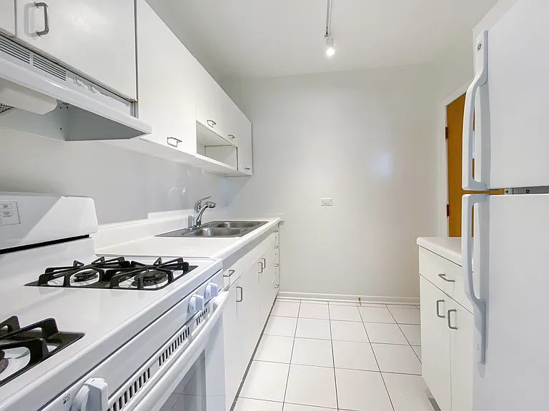 2106 W Concord Pl #2E — Photo 17