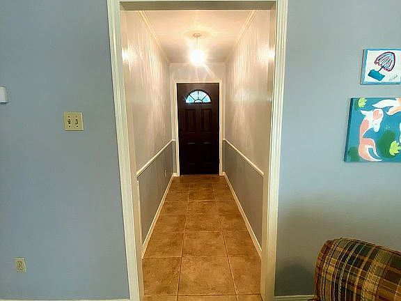 3rd image of 4913 Woodcreek Dr