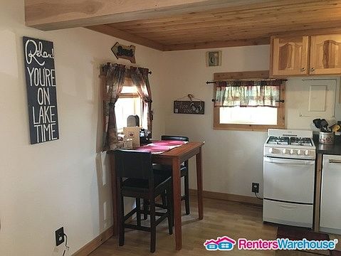 4th image of 699 Idlewild St Unit 3