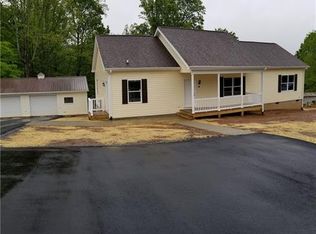 24 Indian Camp Rd, Weaverville, NC 28787