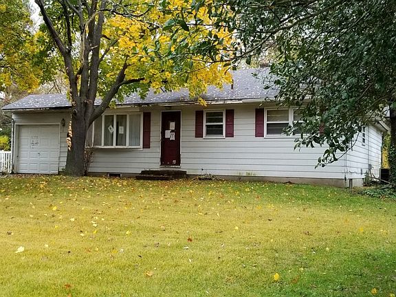 2nd image of 1145 Sherwood Dr