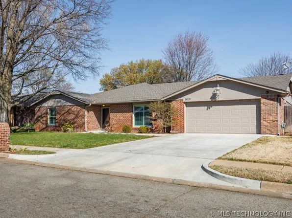 6008 Martin Pl, Bartlesville, OK 74006