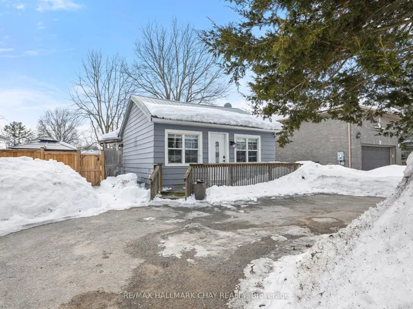 130 Simcoe St, Essa, ON L0M 1B0