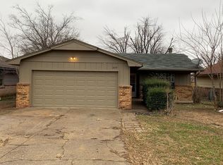 809 NW 113th St, Oklahoma City, OK 73114