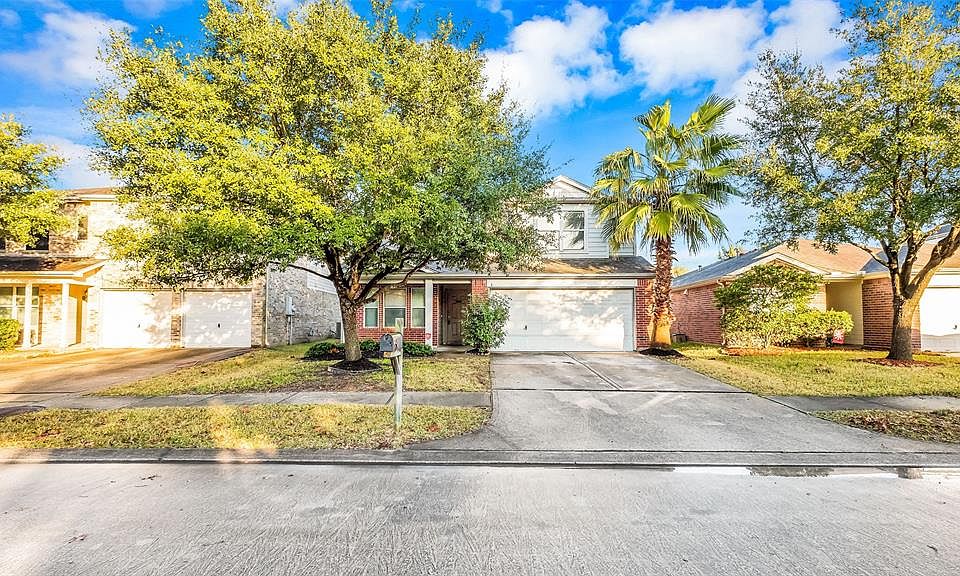 2nd image of 18235 Trinity Knoll Way