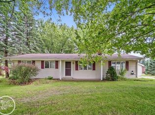 8804 Wildcat Rd, Jeddo, MI 48032