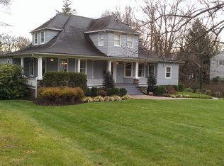 735 W Crescent Ave, Allendale, NJ 07401