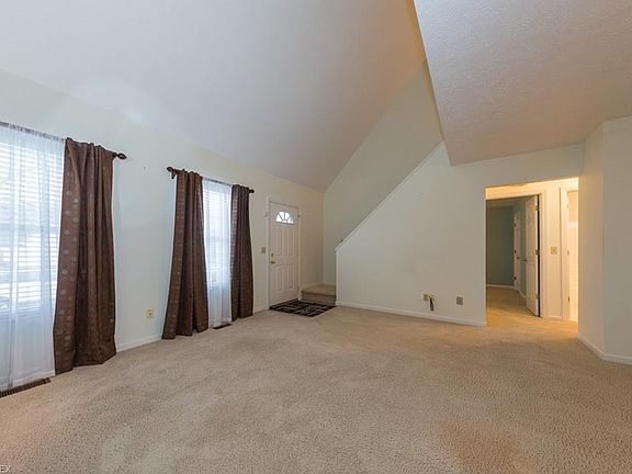 4th image of 2865 S Tinkers Ln