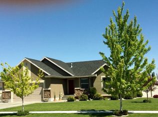 583 E Gatehouse Ln, Idaho Falls, ID 83404