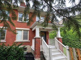 167 Hickory St, Ottawa, ON K1Y3T7