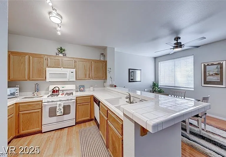 1830 N Buffalo Dr #2117 — Photo 9