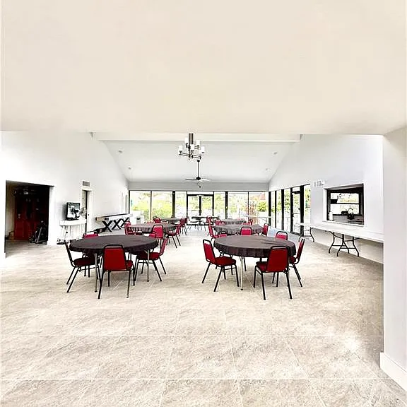 1517 SW 51st Ln #201 — Photo 24