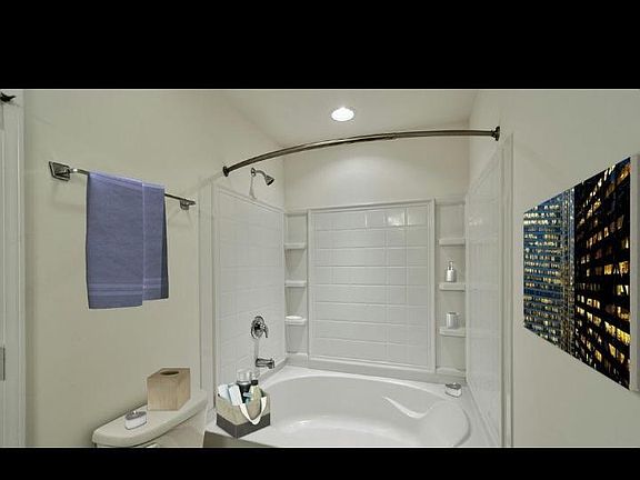 3rd image of 3020 Friars Trl