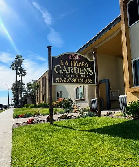 La Habra Gardens — Photo 1