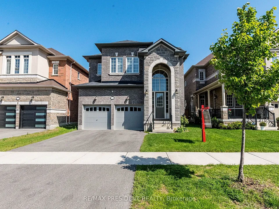 16 Monarch Dr