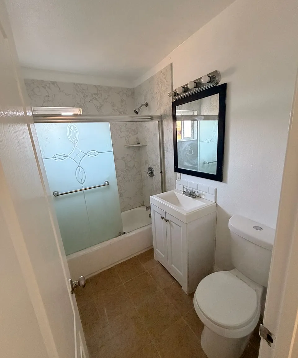 2 bed, 792 sqft, $1,700 — Photo 3