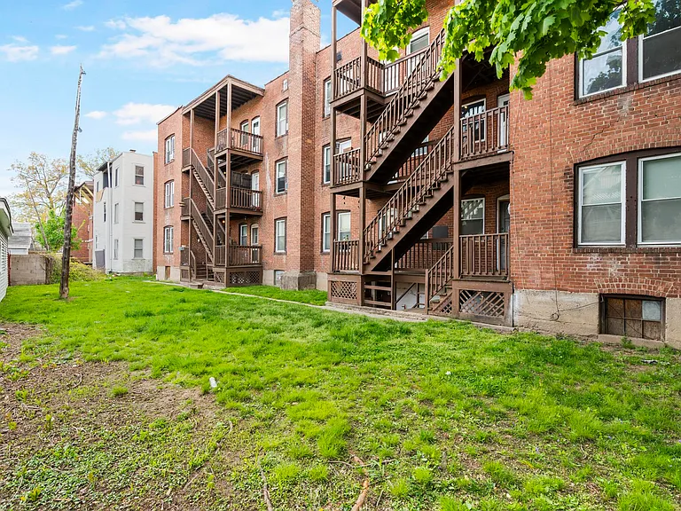 34-38 Beacon St #38B1 — Photo 15