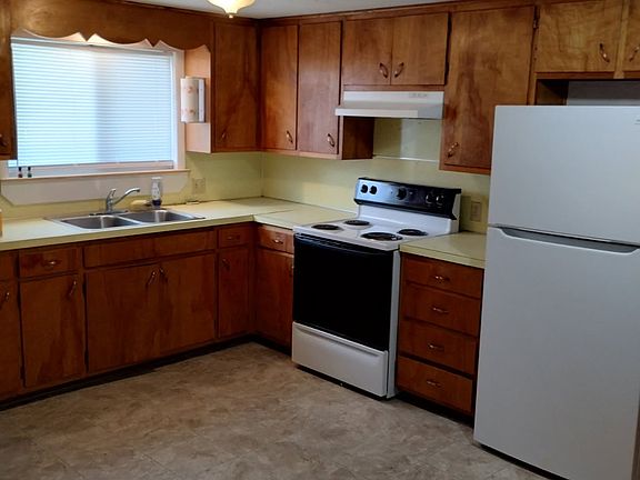 2nd image of 316 E Rosewood Ave #35