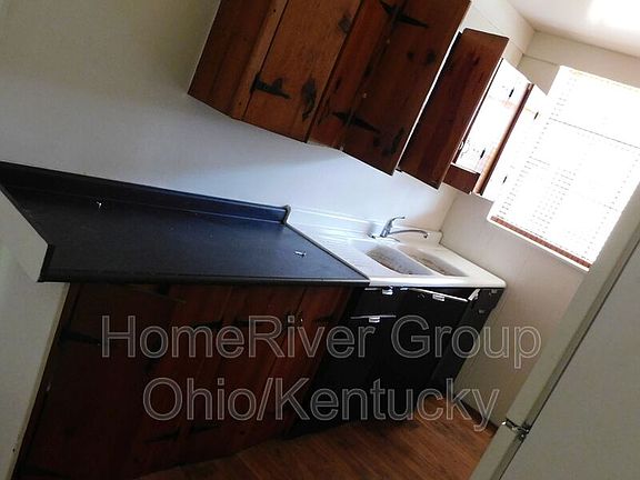 2nd image of 1353 Avalon Dr APT 1