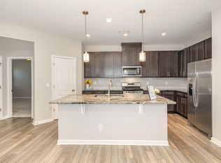 157 Willow Grove Ln, Fuquay Varina, NC 27526